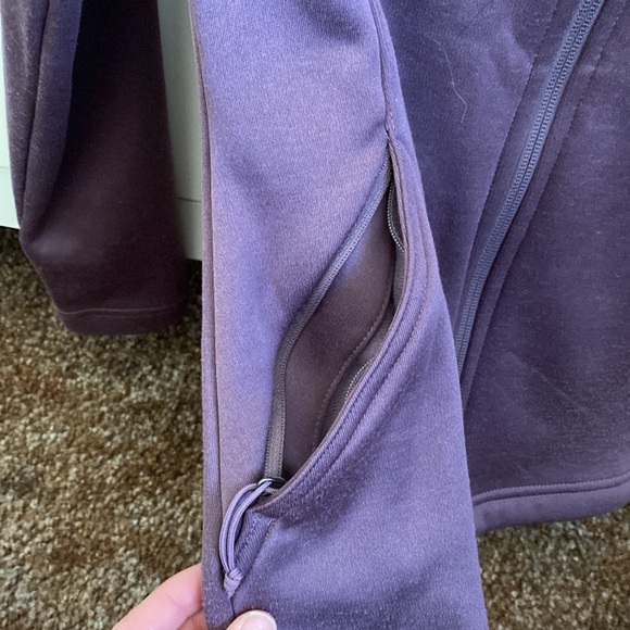 The North Face Zip Up - Picture 3 of 5